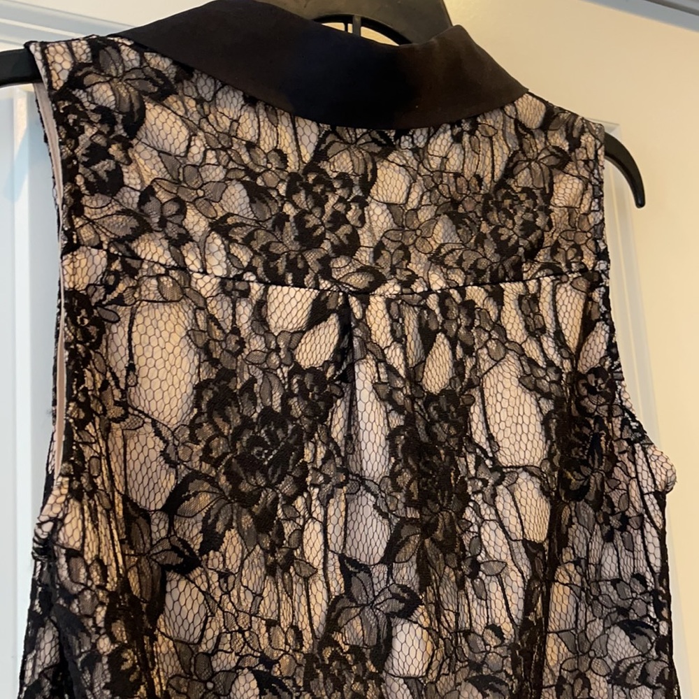 ALICE + OLIVIA Lace Collared Button Down Top - Picture 7 of 7
